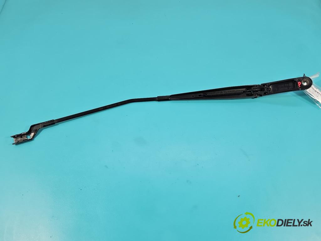 Skoda Octavia IV 2019- 2.0 TDI 116 hp manual 85 kW 1968 cm3 5- rameno stěrače pravé 97036203