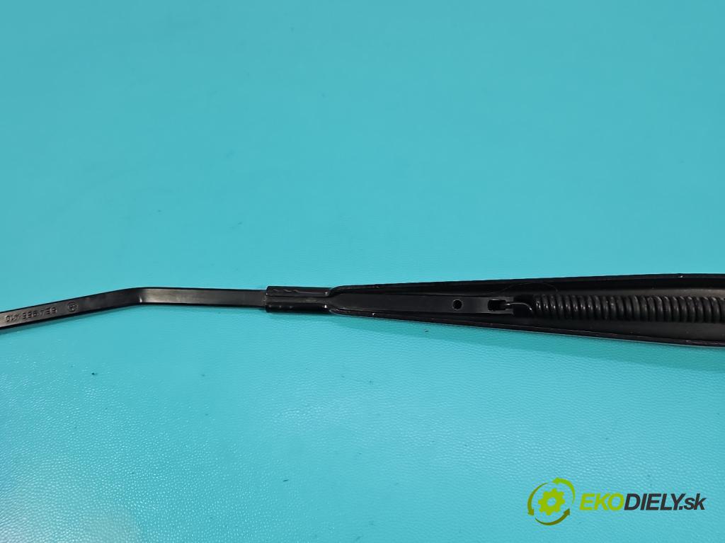 Skoda Octavia IV 2019- 2.0 TDI 116 hp manual 85 kW 1968 cm3 5- rameno stěrače pravé 97036203