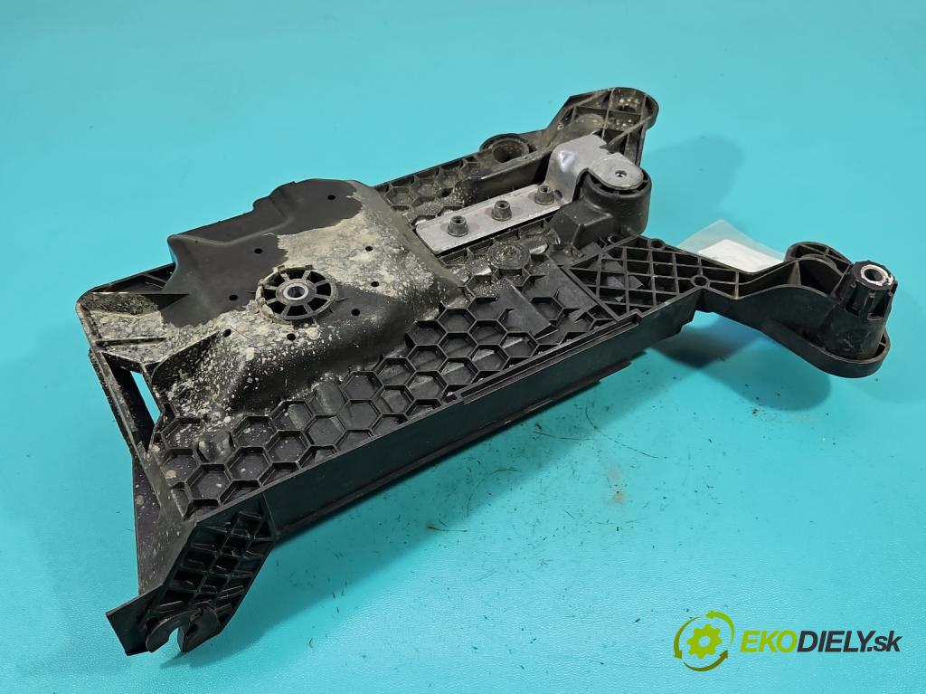 Skoda Octavia IV 2019- 2.0 TDI 116 hp manual 85 kW 1968 cm3 5- obal akumulatora 5WA915331