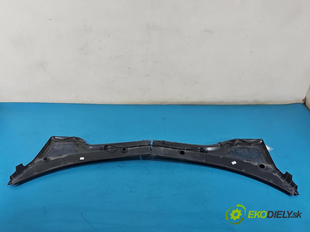 Skoda Octavia IV 2019- 2.0 TDI 116 hp manual 85 kW 1968 cm3 5- torpédo 5E3819416 (Plast pod čelním sklem)