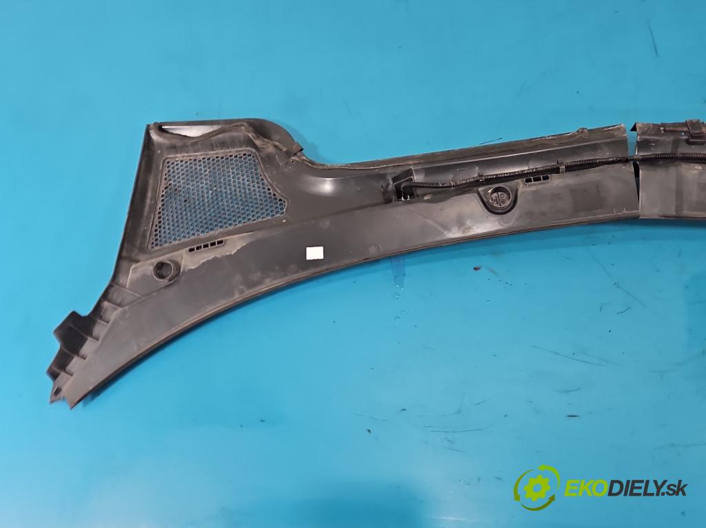 Skoda Octavia IV 2019- 2.0 TDI 116 hp manual 85 kW 1968 cm3 5- torpédo 5E3819416 (Plast pod čelním sklem)