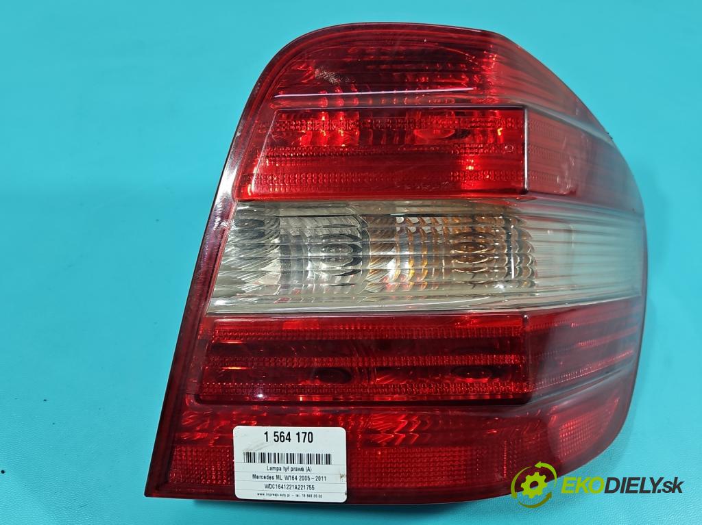 Mercedes ML W164 2005-2011 3.0 CDI V6 224 hp automatic 165 kW 2987 cm3 5- světlo zadní pravé  (Klika dveří ostatní)