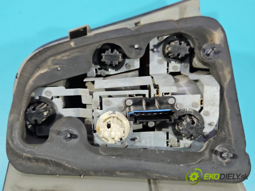 Mercedes ML W164 2005-2011 3.0 CDI V6 224 hp automatic 165 kW 2987 cm3 5- světlo zadní pravé  (Klika dveří ostatní)