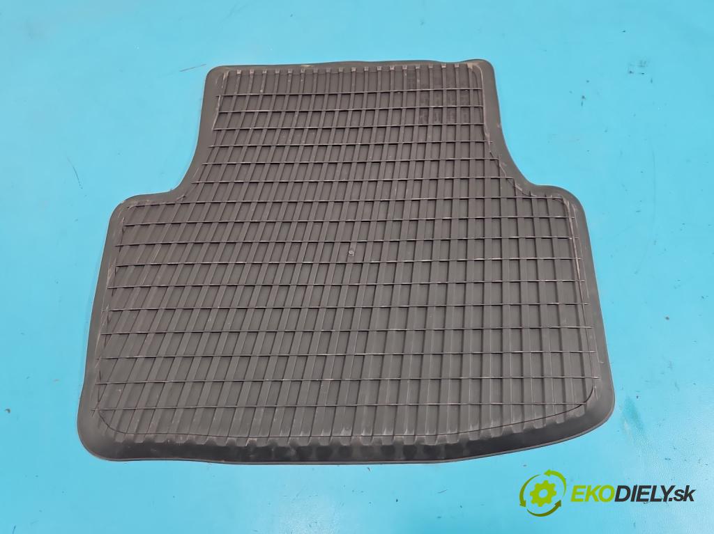 Skoda Octavia IV 2019- 2.0 TDI 116 HP manual 85 kW 1968 cm3 5- Koberce: