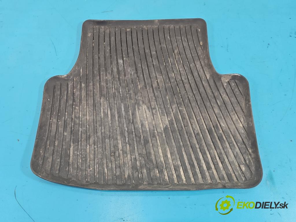 Skoda Octavia IV 2019- 2.0 TDI 116 HP manual 85 kW 1968 cm3 5- Koberce: