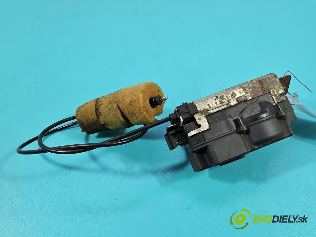 Mercedes ML W164 2005-2011 3.0 CDI V6 224hp automatic 165 kW 2987 cm3 5- zámok kufrové dvere zadné A16474G0335