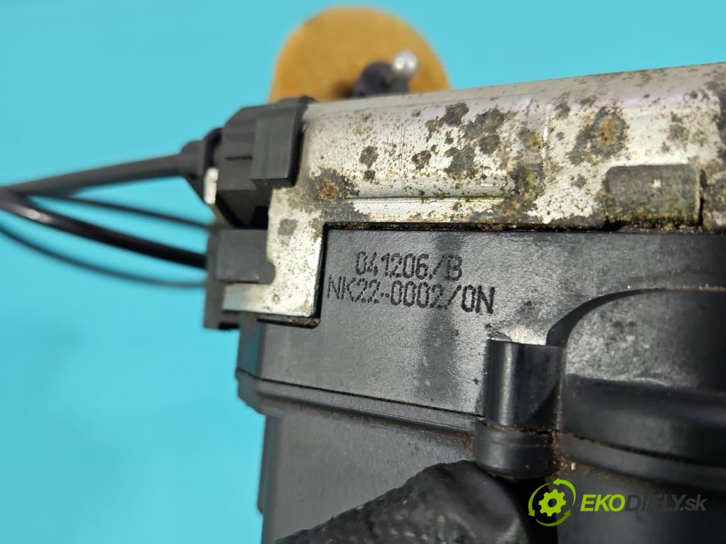 Mercedes ML W164 2005-2011 3.0 CDI V6 224hp automatic 165 kW 2987 cm3 5- zámok kufrové dvere zadné A16474G0335