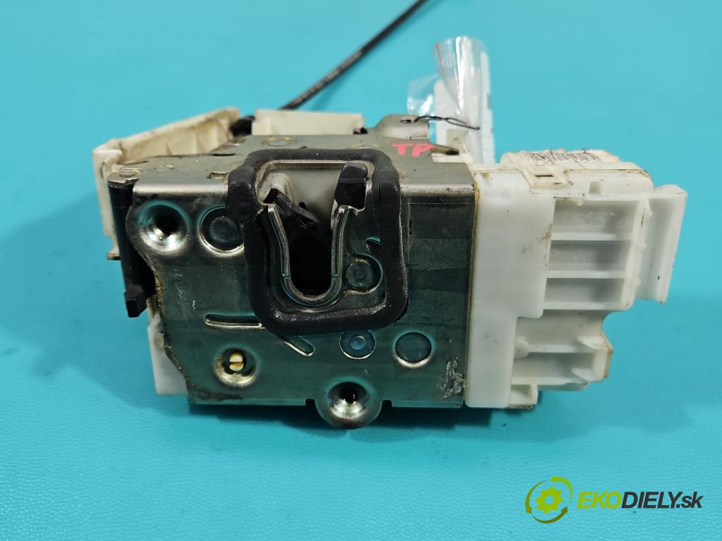 Mercedes ML W164 2005-2011 3.0 CDI V6 224hp automatic 165 kW 2987 cm3 5- zámok zadné pravý 1697302235