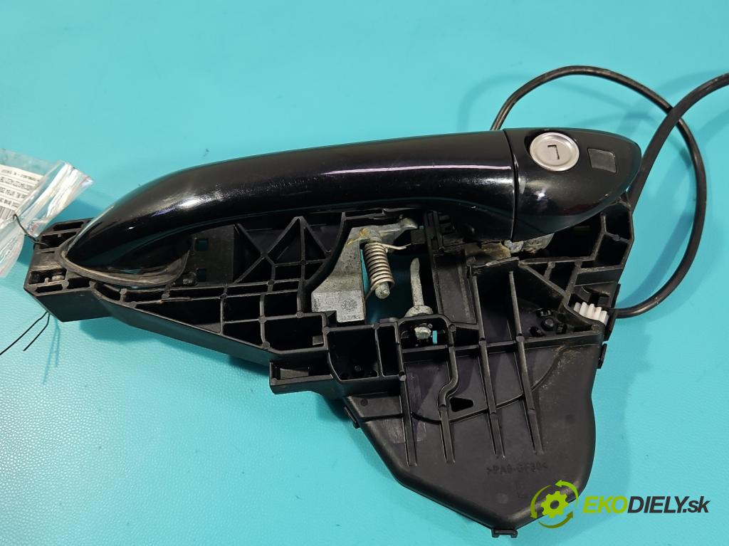 Mercedes ML W164 2005-2011 3.0 CDI V6 224 hp automatic 165 kW 2987 cm3 5- klika přední levé A1647600134 (Vnější přední levá klika dveří)