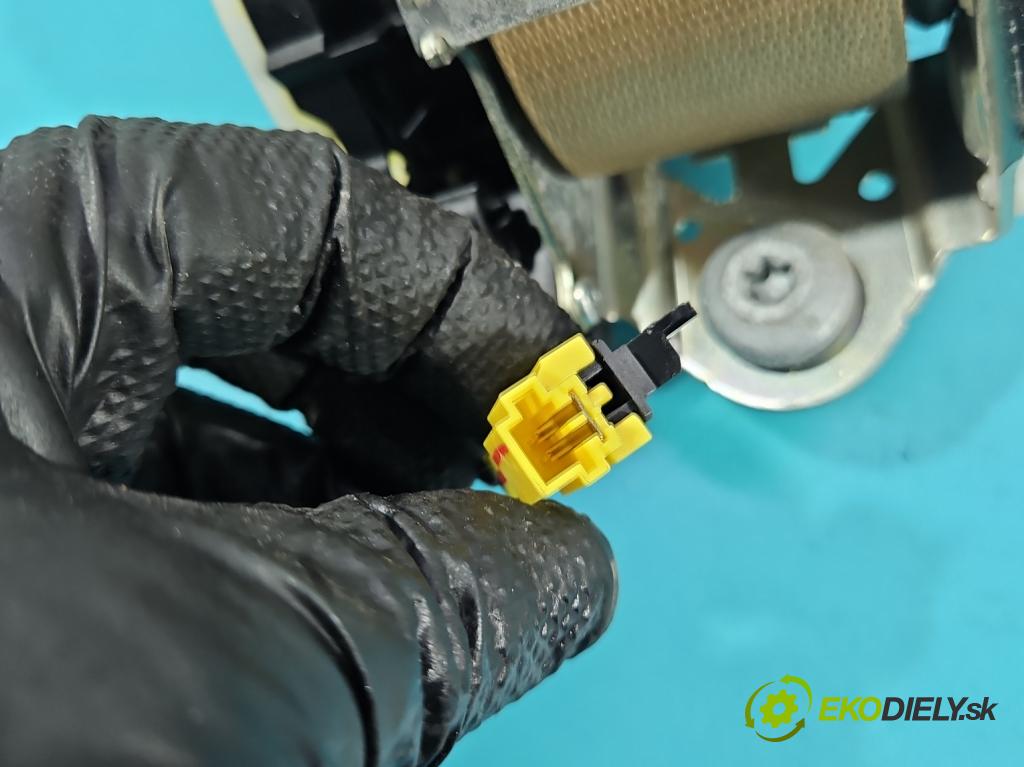 Mercedes ML W164 2005-2011 3.0 CDI V6 224hp automatic 165 kW 2987 cm3 5- pas bezpečnosť: zadné ľavý A1648600385