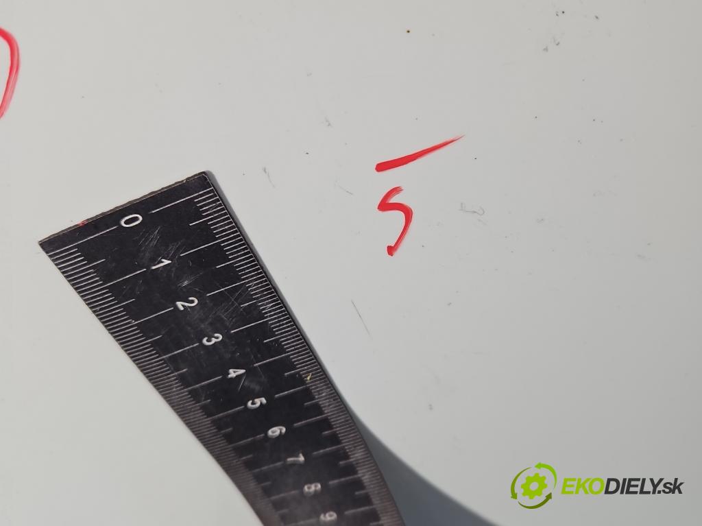 Fiat Bravo II 2007-2014 1.4 T 120 hp manual 88 kW 1368 cm3 5- dveře zadní levé  (Klika dveří ostatní)