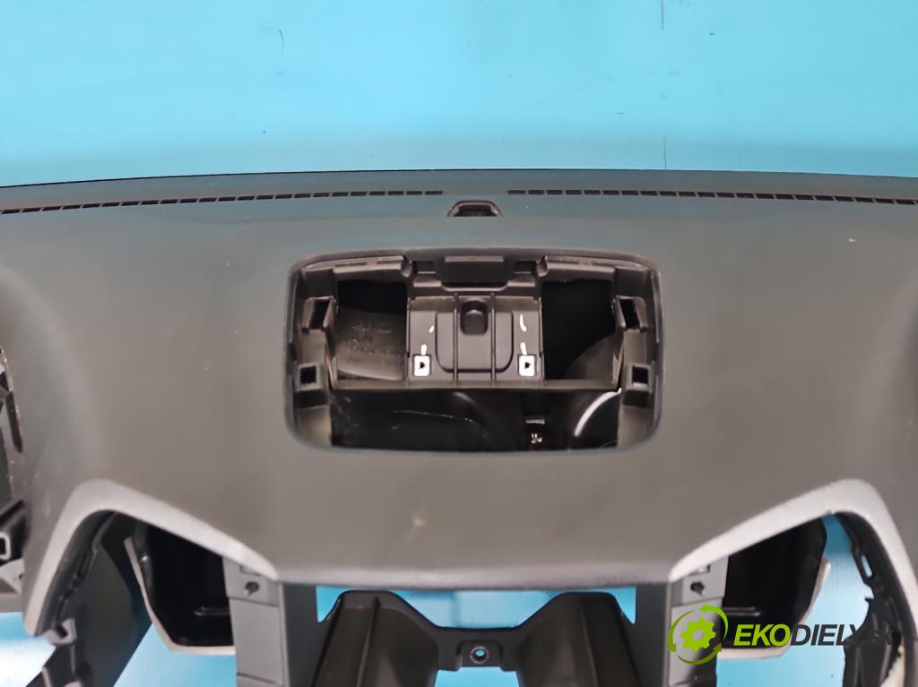 Hyundai Santa Fe III 2012–2018 2.4 GDI 190 hp automatic 140 kW 2359 cm3 5- kokpit,přistrojova deska