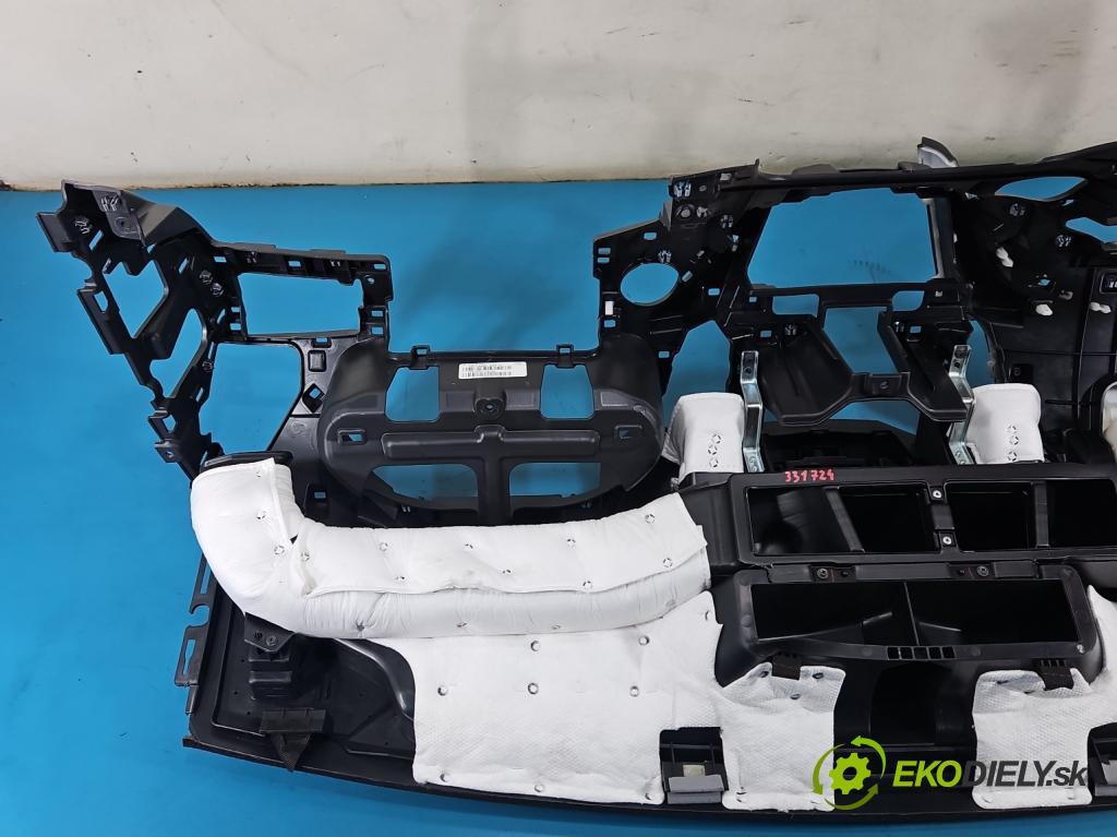 Hyundai Santa Fe III 2012–2018 2.4 GDI 190 hp automatic 140 kW 2359 cm3 5- kokpit,přistrojova deska