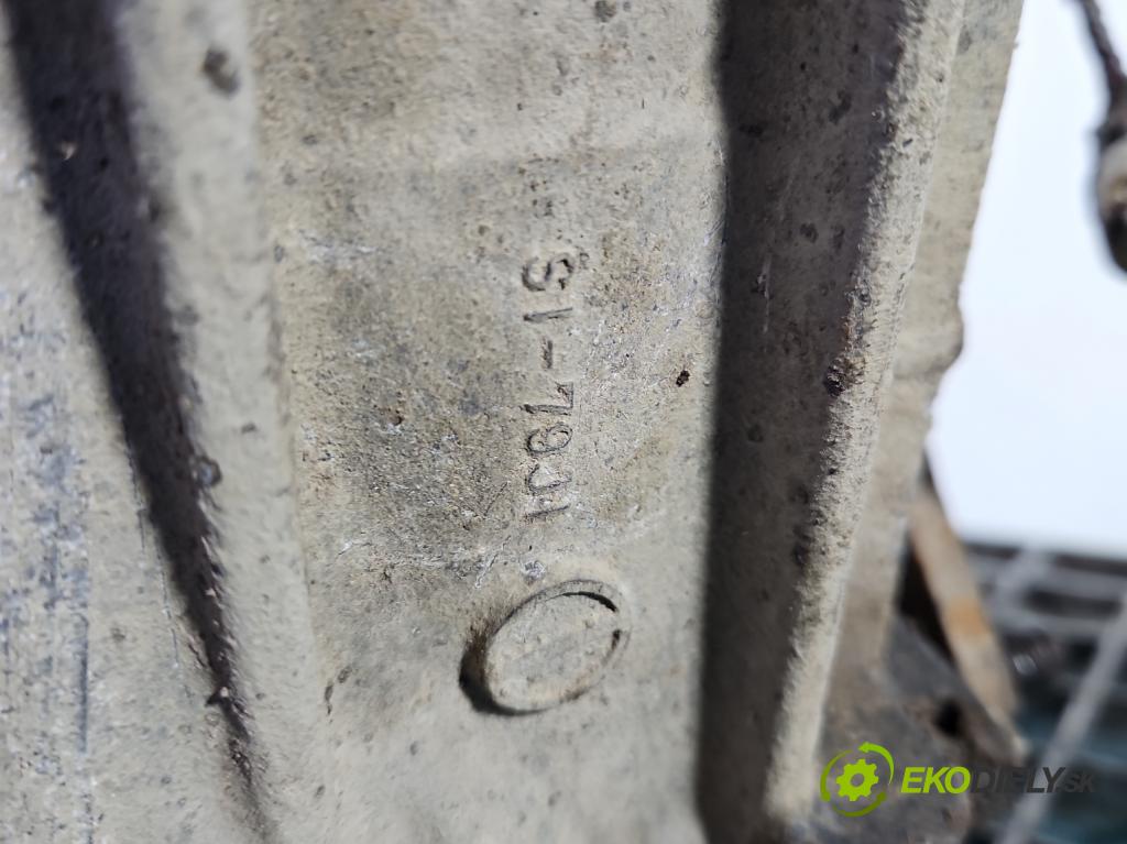 Suzuki SX4 I 2006-2014 1.6 16V M16A 120 HP manual 88 kW 1586 cm3 5- Most: zadní: SI-79JI