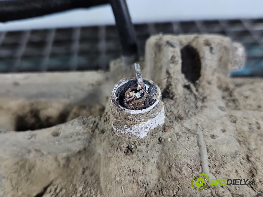 Suzuki SX4 I 2006-2014 1.6 16V M16A 120 HP manual 88 kW 1586 cm3 5- Most: zadní: SI-79JI