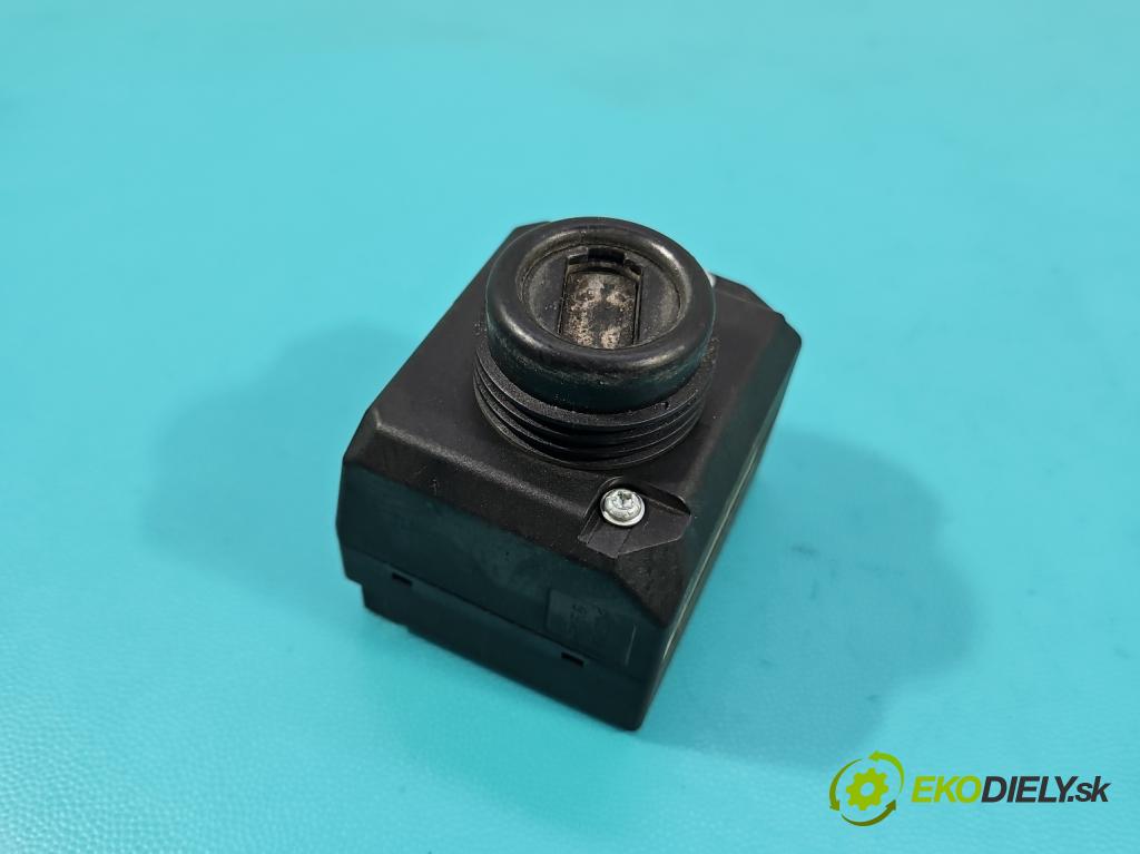 Mercedes ML W164 2005-2011 3.0 CDI V6 224hp automatic 165 kW 2987 cm3 5- Spínačka 1645450908 (Spínacia skrinka)