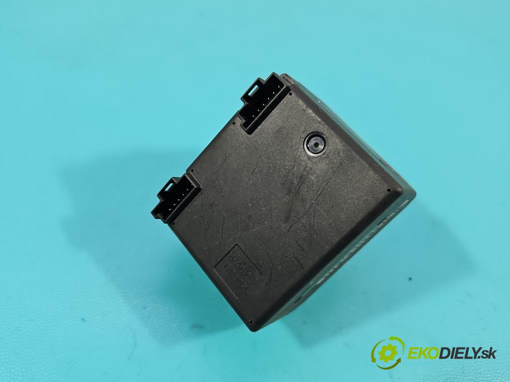 Mercedes ML W164 2005-2011 3.0 CDI V6 224hp automatic 165 kW 2987 cm3 5- Spínačka 1645450908 (Spínacia skrinka)