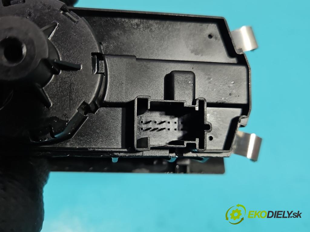 Mercedes ML W164 2005-2011 3.0 CDI V6 224hp automatic 165 kW 2987 cm3 5- prepínač světla: na doska: A1645450304