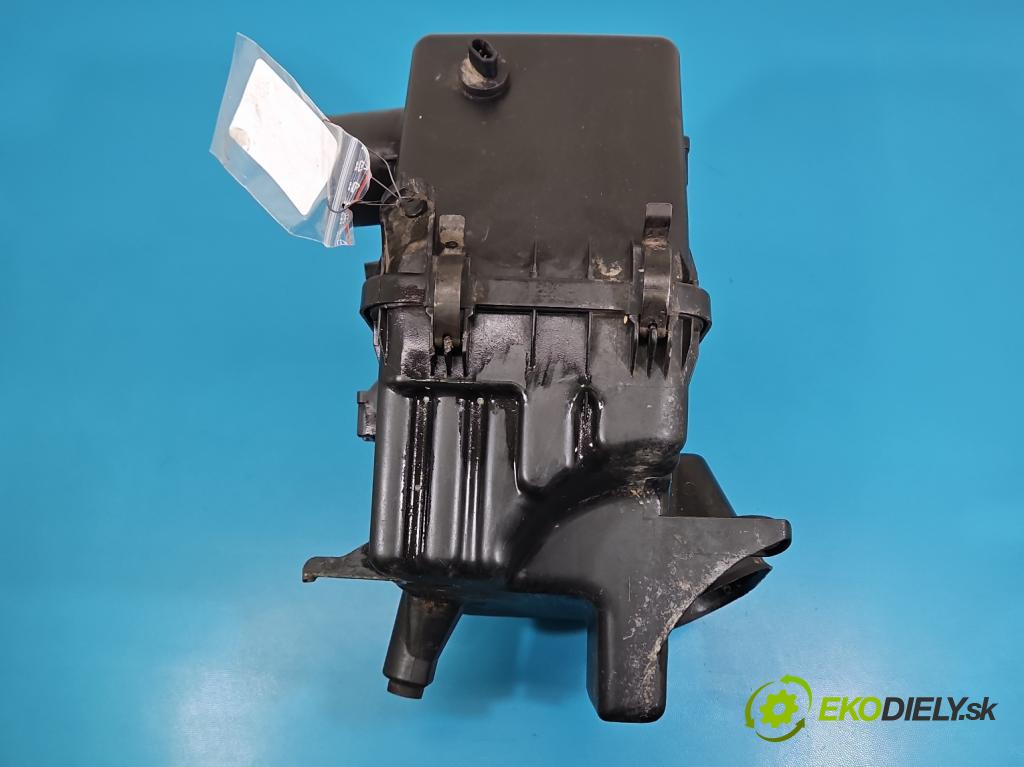 Toyota Rav4 I 1994-2000 2.0 16V 129 hp manual 95 kW 1998 cm3 3- obal filtra vzduchu 17701-74261 (Kryt vzduchového filtru)