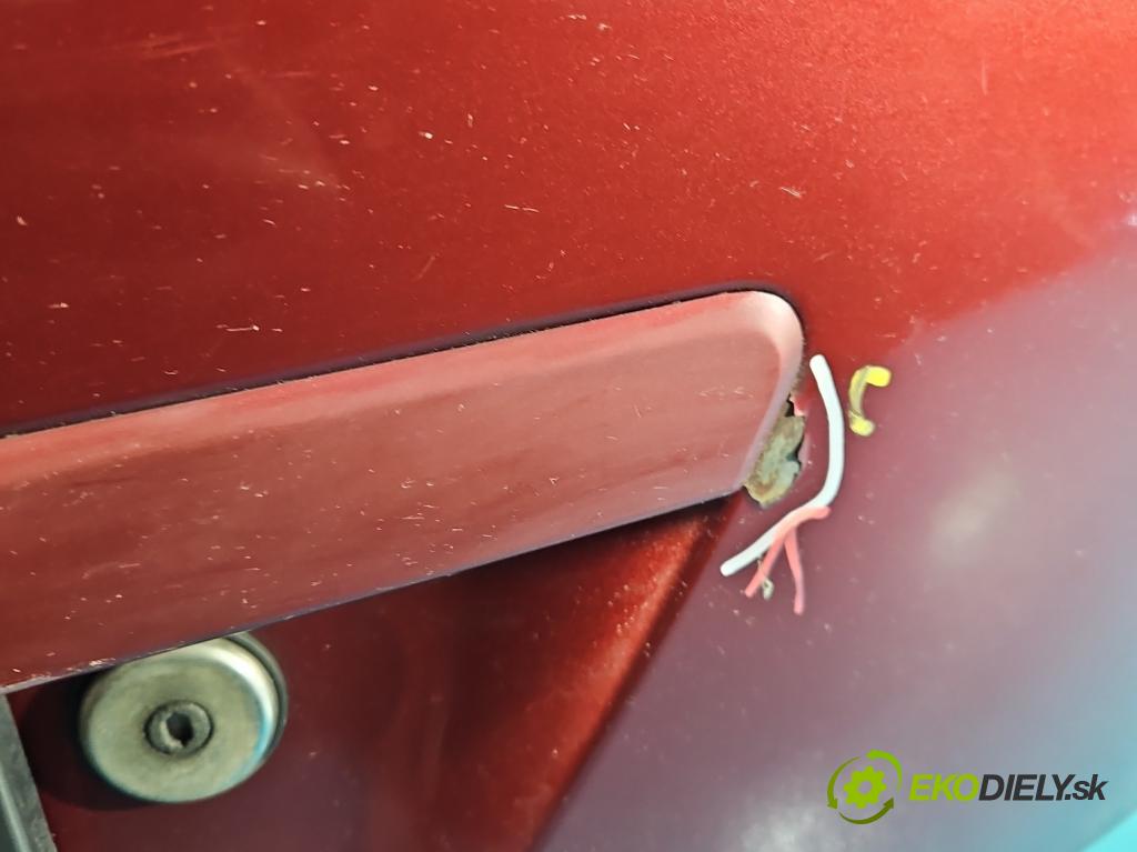 Ford Fiesta Mk6 2002-2008 1.3 8V 69KM manual 51 kW 1299 cm3 5- zadna kufor  (Kapota zadná (kufor))