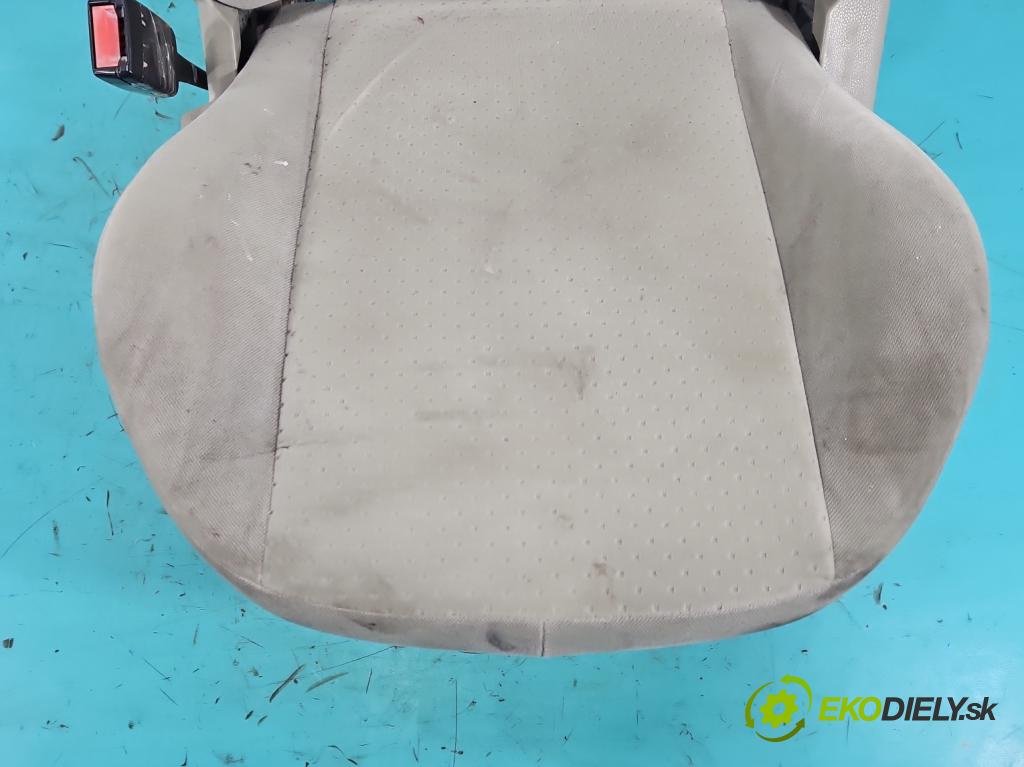 Ford Fiesta Mk6 2002-2008 1.3 8V 69KM manual 51 kW 1299 cm3 5- Sedačka ľavý  (Sedadlo)