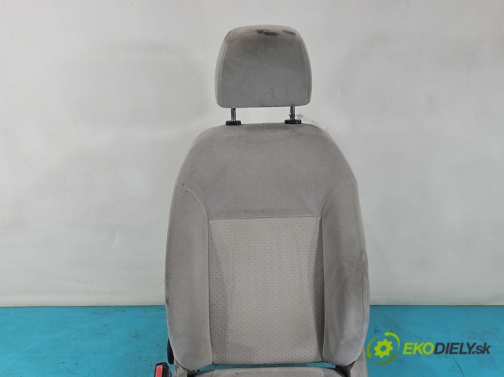Ford Fiesta Mk6 2002-2008 1.3 8V 69KM manual 51 kW 1299 cm3 5- Sedačka ľavý  (Sedadlo)