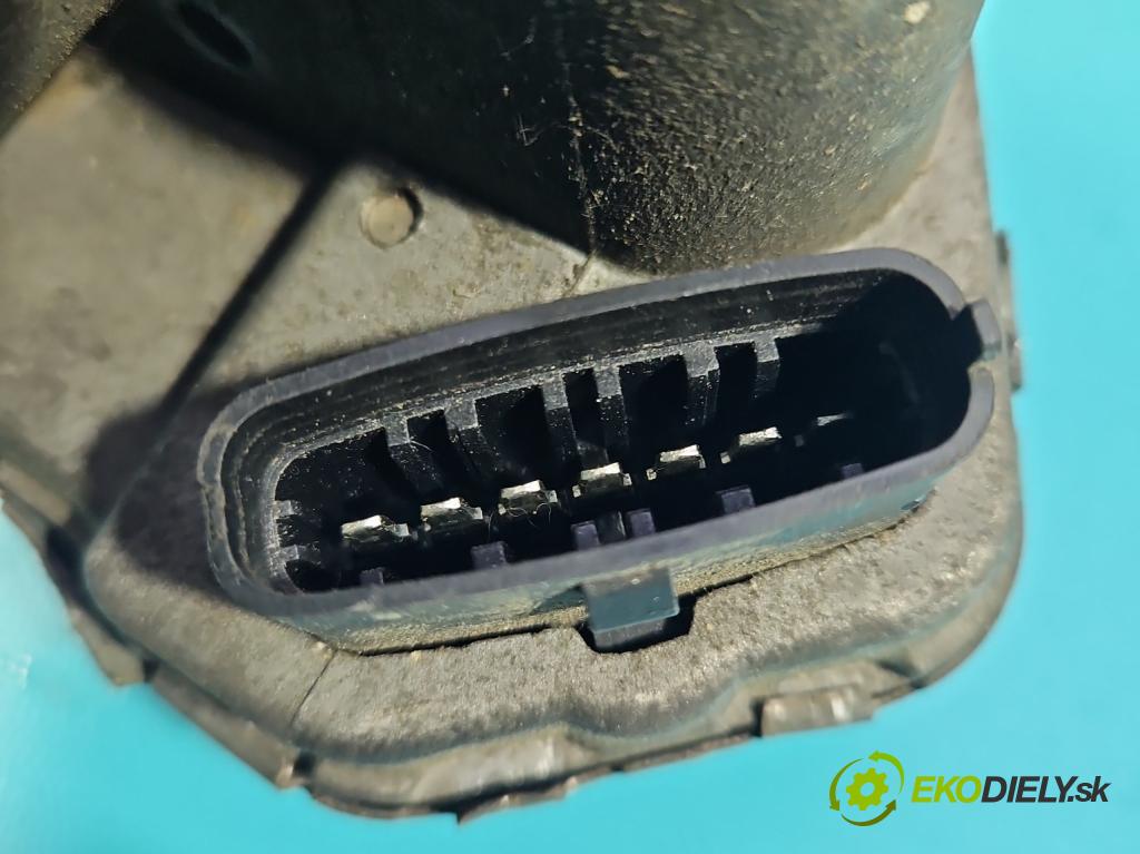 Skoda Felicia 1.3 mpi 68 HP manual 50 kW 1289 cm3 5- klapka 047133061 (Škrtiaca klapka)