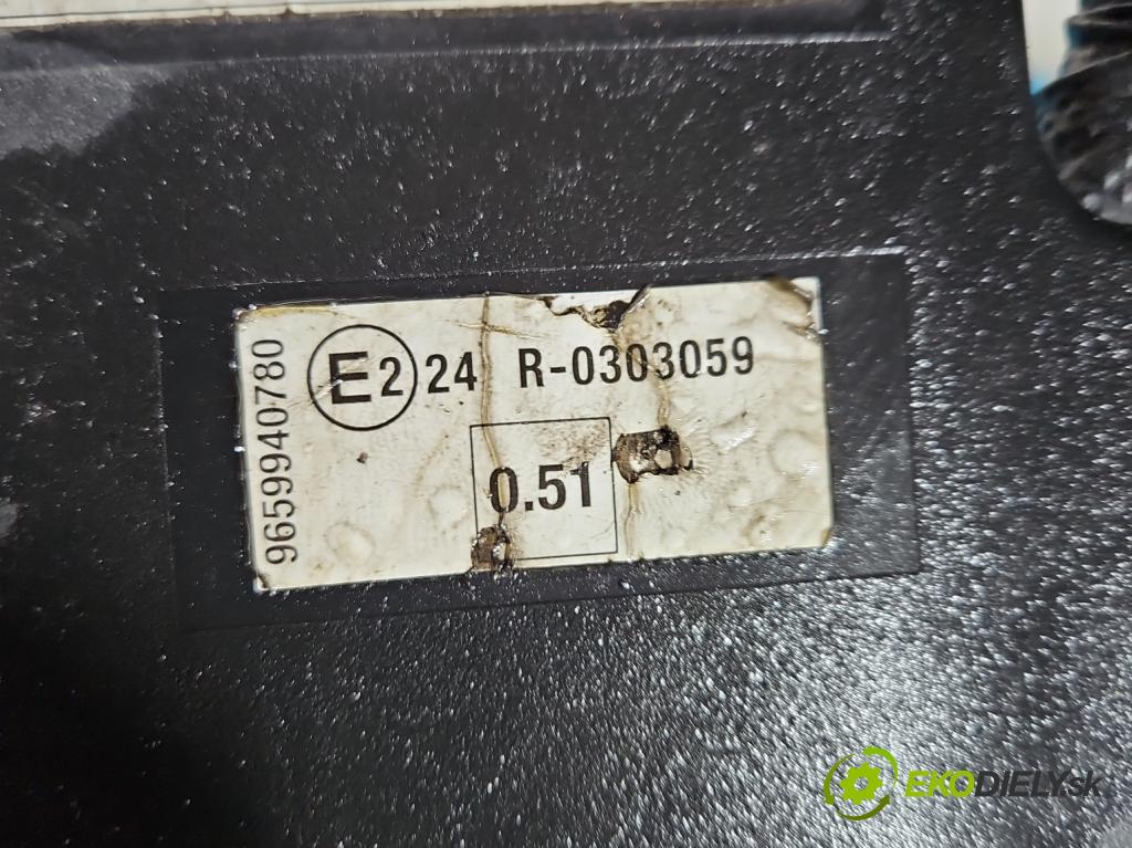 Citroen C5 II 2008-2017 2.0 hdi 136 HP manual 100 kW 1997 cm3 4- kryt plast 9686979477