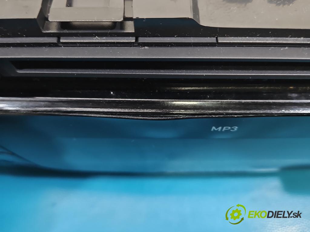 Seat Ibiza IV 6J 2008-2017 1.2 12V 69KM manual 51 kW 1198 cm3 3- Radio továrna: 6J0035153