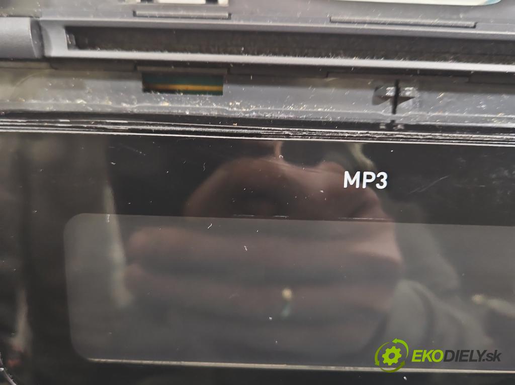 Seat Ibiza IV 6J 2008-2017 1.2 12V 69KM manual 51 kW 1198 cm3 3- Radio továrna: 6J0035153