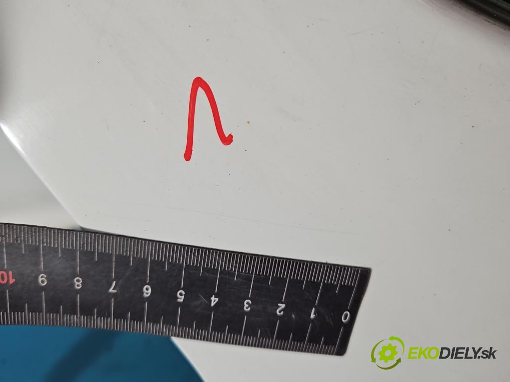 Fiat Bravo II 2007-2014 1.4 T 120 HP manual 88 kW 1368 cm3 5- zadna kufor  (Kapota zadná (kufor))