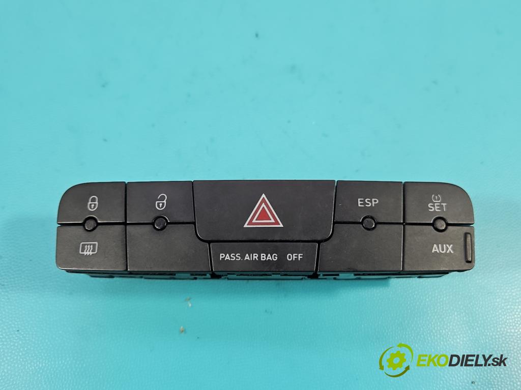 Seat Ibiza IV 6J 2008-2017 1.2 12V 69KM manual 51 kW 1198 cm3 3- Přepínač světel nouzový: 6J0927137