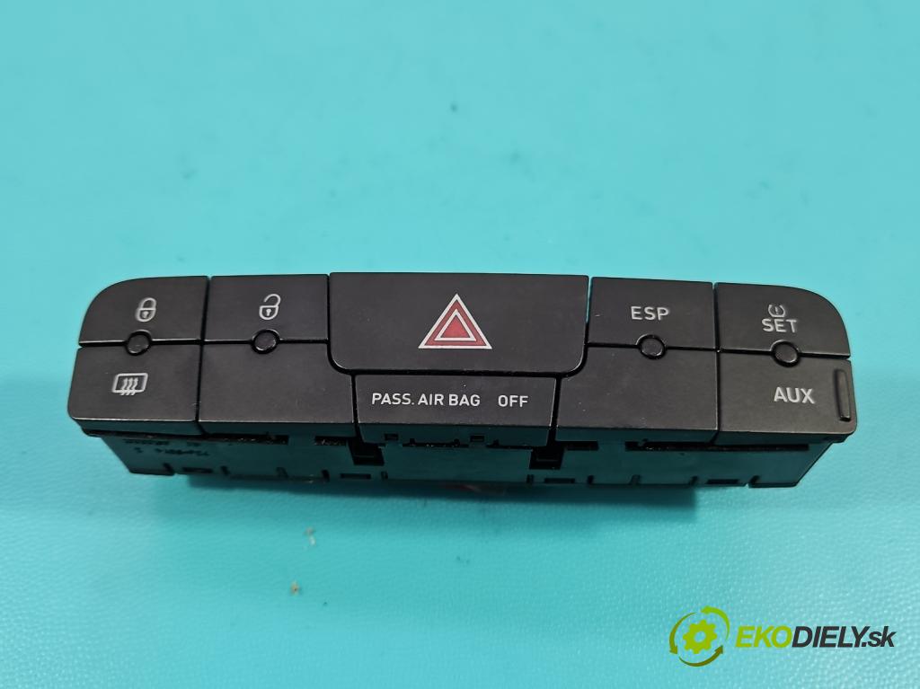 Seat Ibiza IV 6J 2008-2017 1.2 12V 69KM manual 51 kW 1198 cm3 3- Přepínač světel nouzový: 6J0927137