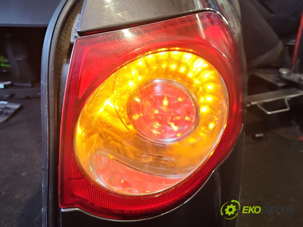 Vw Passat B6 2005-2010 2.0 tdi 140 hp manual 103 kW 1968 cm3 5- světlo zadní pravé 3C9945096C (Klika dveří ostatní)