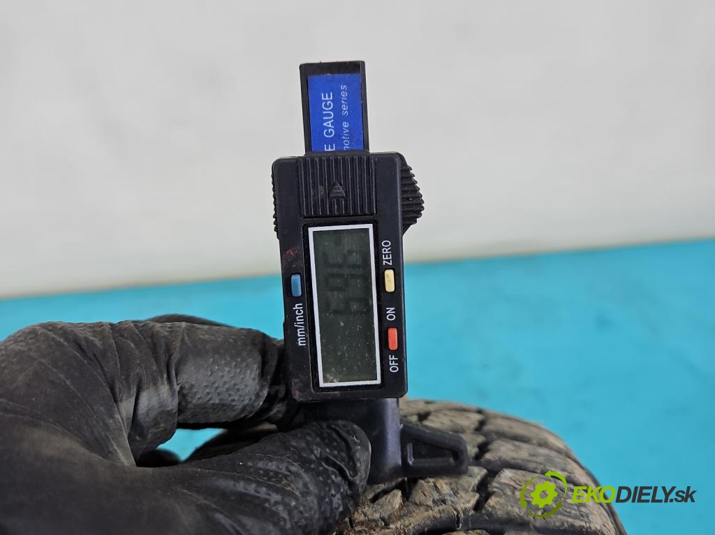 Vw Lupo 1.0b 50KM manual 37 kW 999 cm3 3- pneumatika zimné 4ks komplet