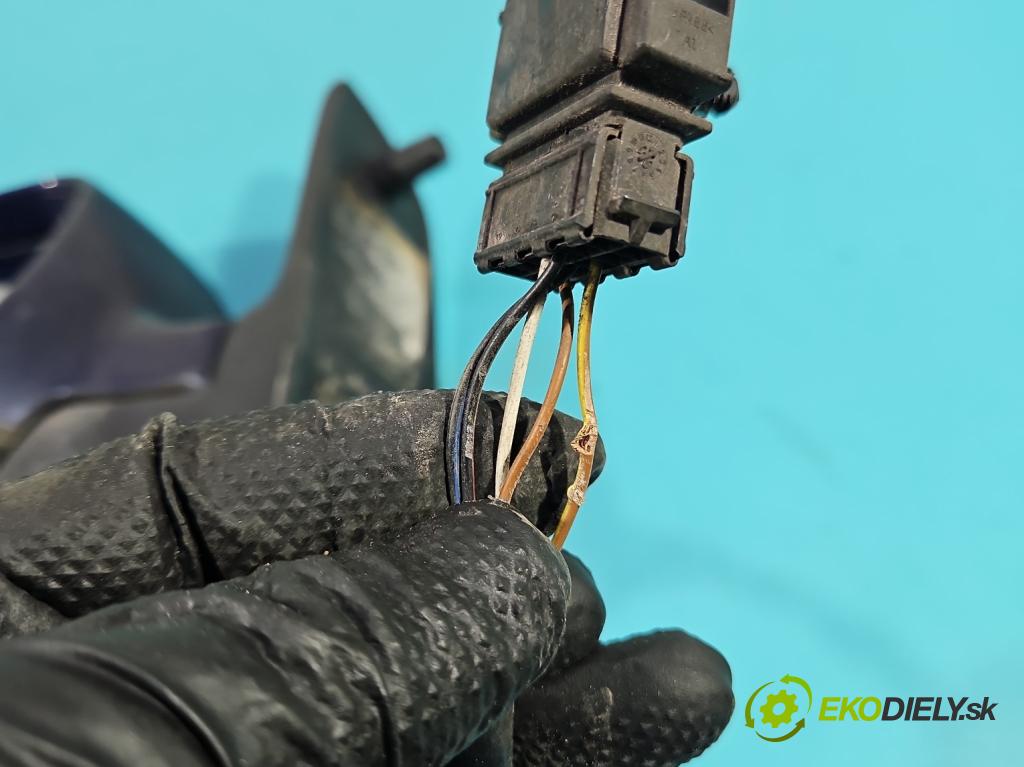 Vw Sharan I 1995-2010 1.9 tdi 116 HP automatic 85 kW 1896 cm3 5- zrkadlo ľavé  (Kľučka dverí ostatné)