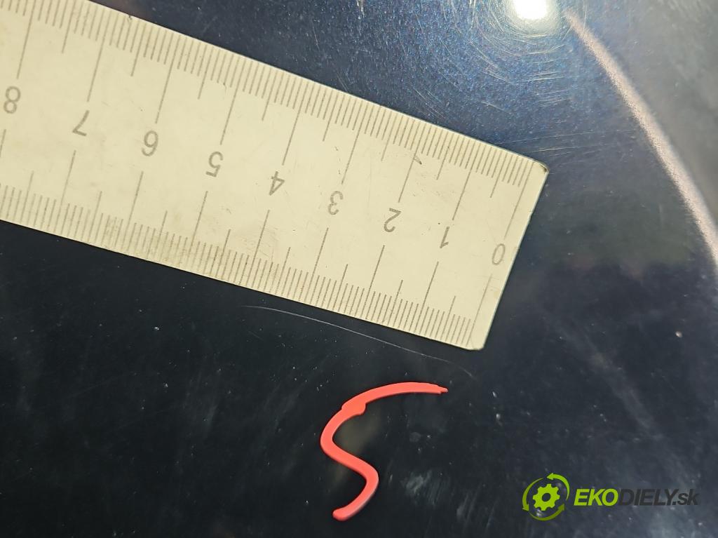 Audi A6 C5 1997-2004 2.5 tdi 179KM automatic 132 kW 2496 cm3 5- kapota predná