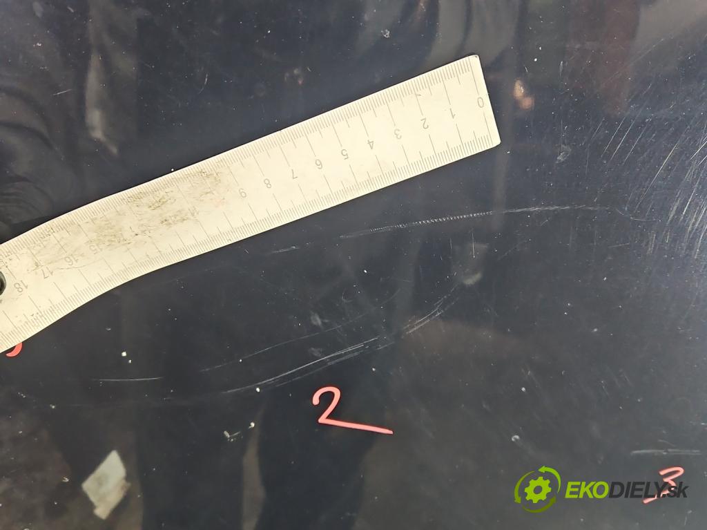 Audi A6 C5 1997-2004 2.5 tdi 179KM automatic 132 kW 2496 cm3 5- kapota predná