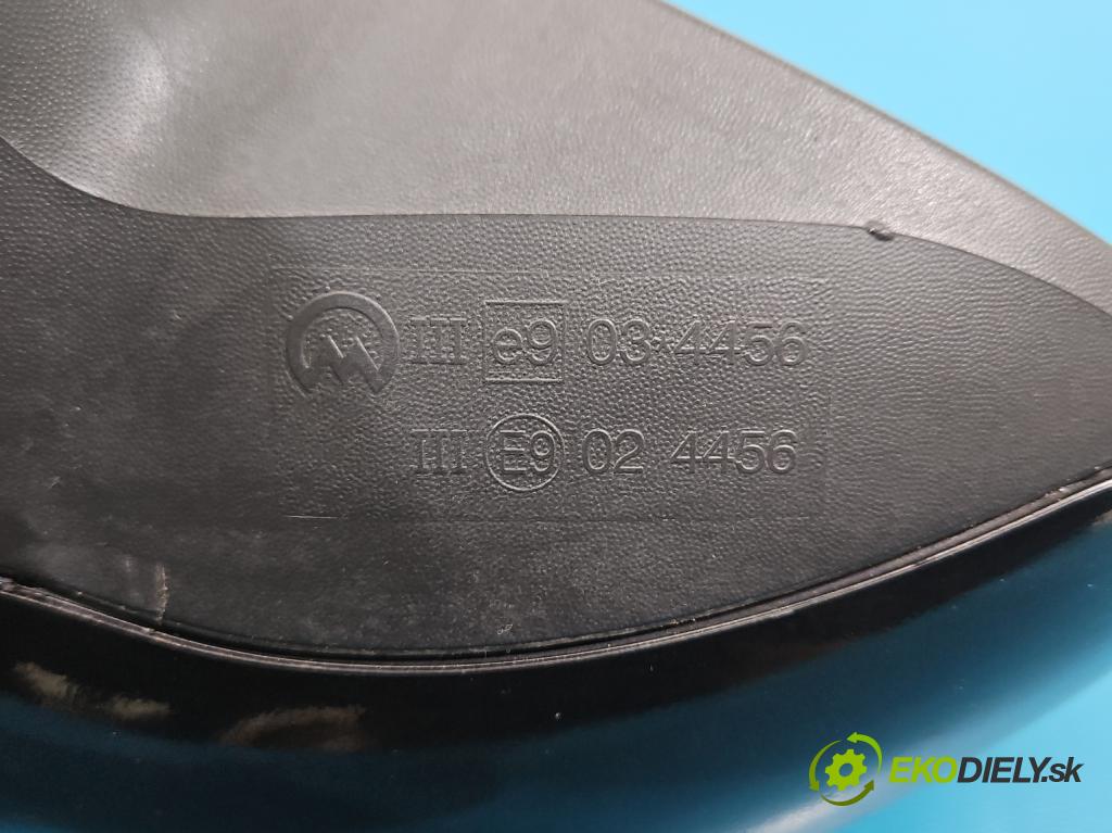 Seat Ibiza IV 6J 2008-2017 1.2 12V 69KM manual 51 kW 1198 cm3 3- zrkadlo pravé  (Kľučka dverí ostatné)