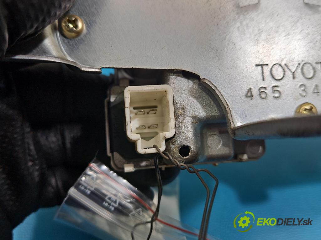 Toyota Corolla E12 2001-2009 1.6 vvti 110 HP manual 81 kW 1598 cm3 5- motor stieračov zadné