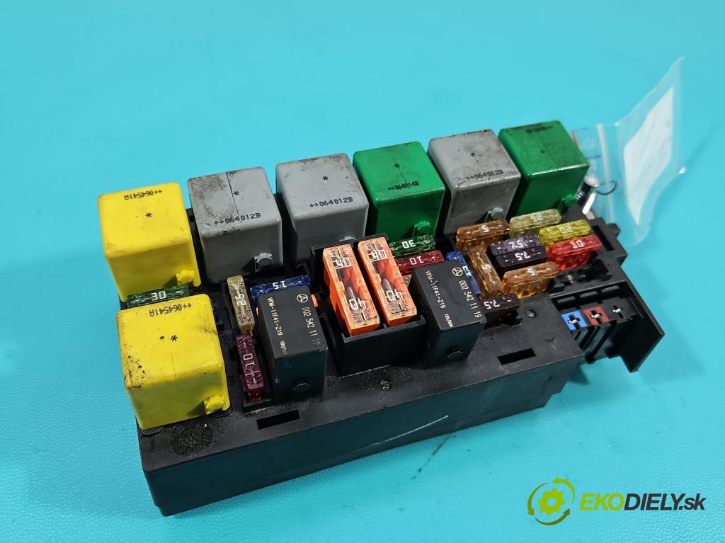 Mercedes ML W164 2005-2011 3.0 CDI V6 224 hp automatic 165 kW 2987 cm3 5- skříňka pojistková 13532289 (Pojistková skříňka)