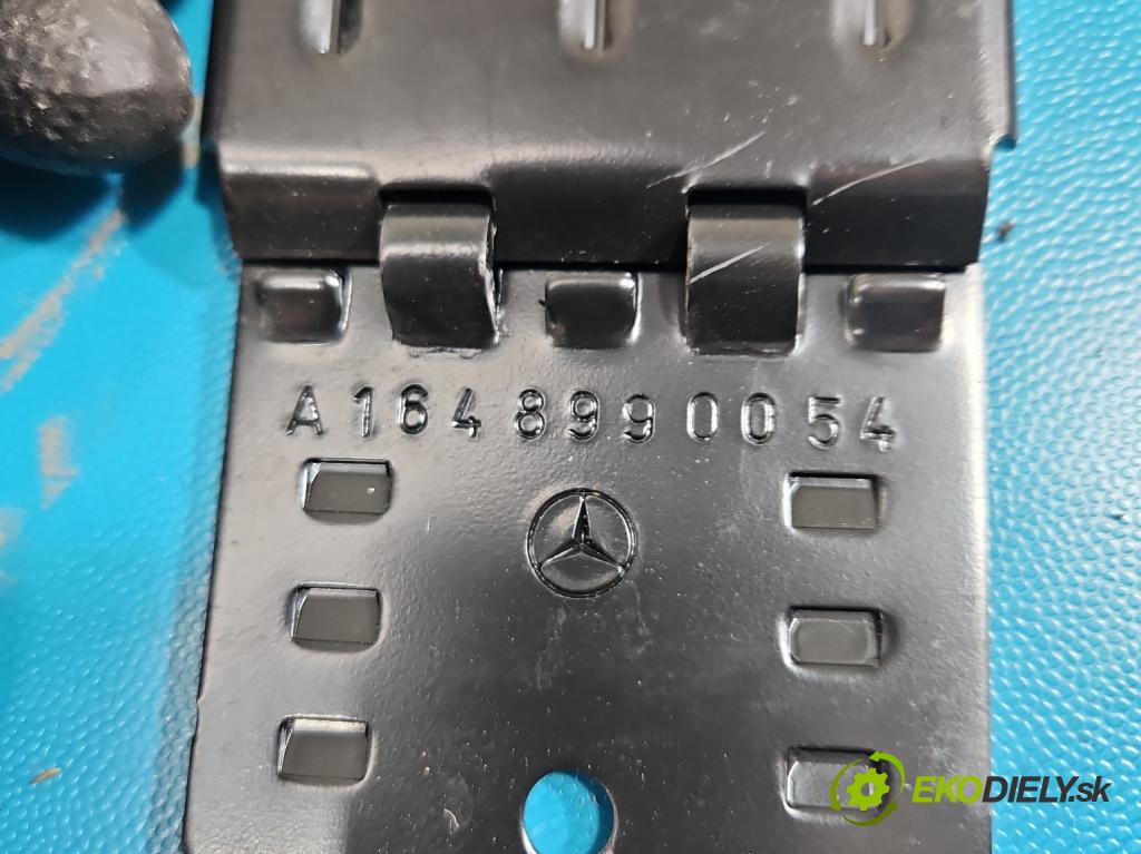 Mercedes ML W164 2005-2011 3.0 CDI V6 224hp automatic 165 kW 2987 cm3 5- mechanizmus okna automobilovy A1645800018