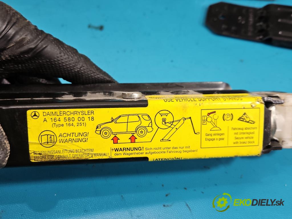 Mercedes ML W164 2005-2011 3.0 CDI V6 224hp automatic 165 kW 2987 cm3 5- mechanizmus okna automobilovy A1645800018