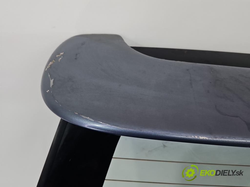 Toyota Rav4 I 1994-2000 2.0 16V 129 HP manual 95 kW 1998 cm3 3- zadna kufor  (Kapota zadná (kufor))