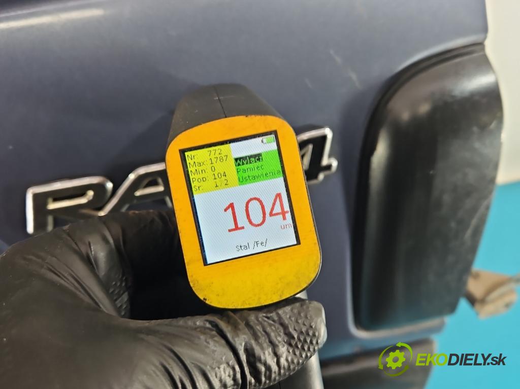 Toyota Rav4 I 1994-2000 2.0 16V 129 HP manual 95 kW 1998 cm3 3- zadna kufor  (Kapota zadná (kufor))