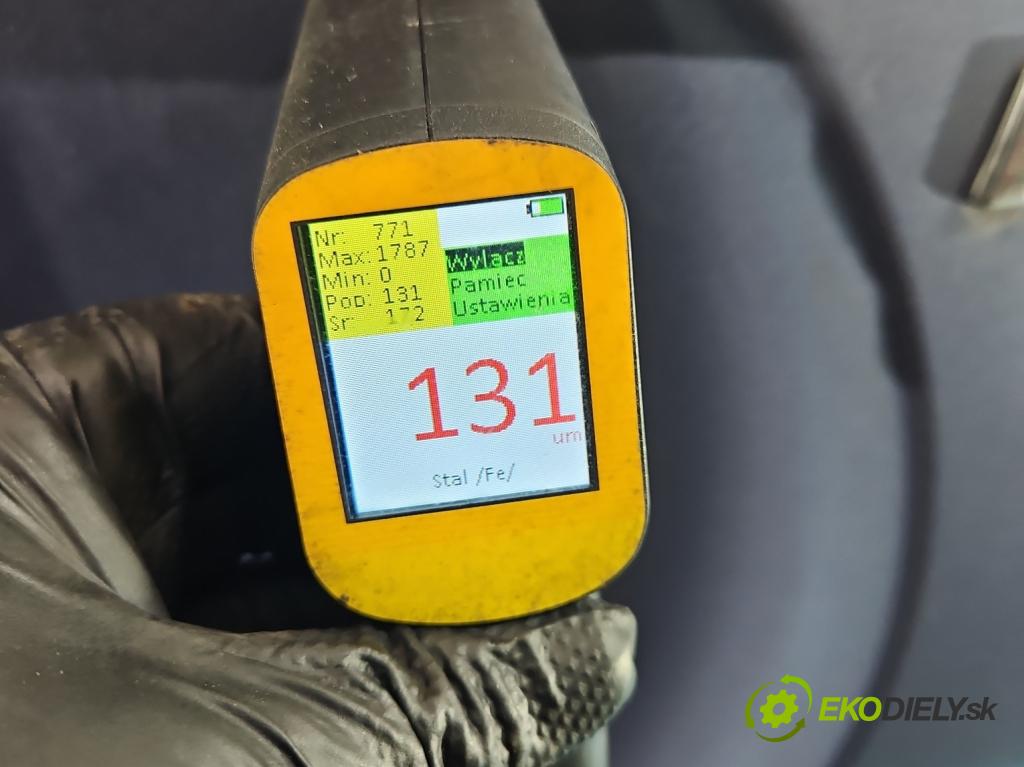 Toyota Rav4 I 1994-2000 2.0 16V 129 HP manual 95 kW 1998 cm3 3- zadna kufor  (Kapota zadná (kufor))