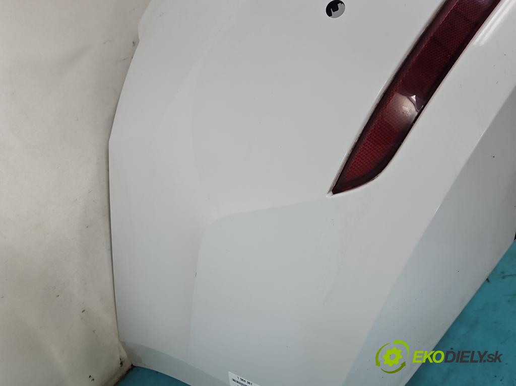 Skoda Octavia IV 2019- 2.0 TDI 116 hp manual 85 kW 1968 cm3 5- nárazník zadní  (Klika dveří ostatní)