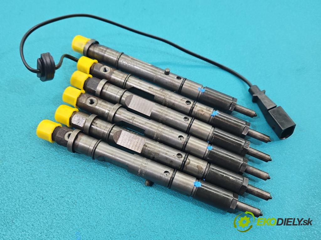 Audi A6 C5 1997-2004 2.5 tdi 179KM automatic 132 kW 2496 cm3 5- vstrek 0432133793 (Vstrekovač paliva)