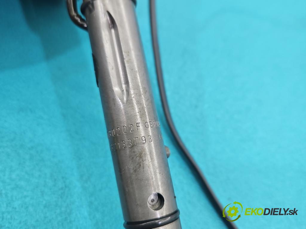 Audi A6 C5 1997-2004 2.5 tdi 179KM automatic 132 kW 2496 cm3 5- vstrek 0432133793 (Vstrekovač paliva)