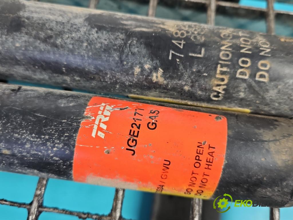 Toyota Rav4 I 1994-2000 2.0 16V 129 HP manual 95 kW 1998 cm3 3- tlmič zadné komplet